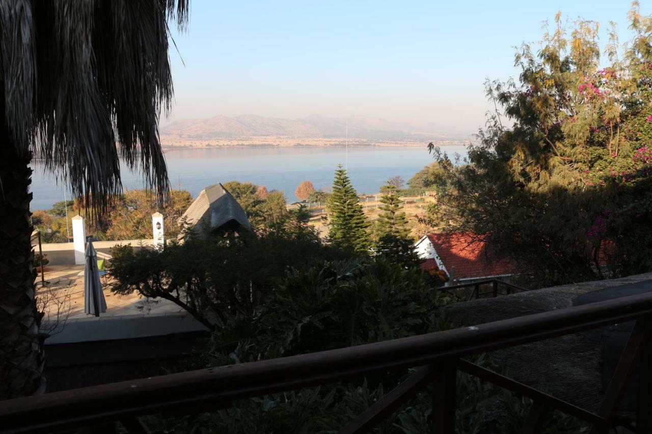 Galagos Lodge Hartbeespoort Bagian luar foto
