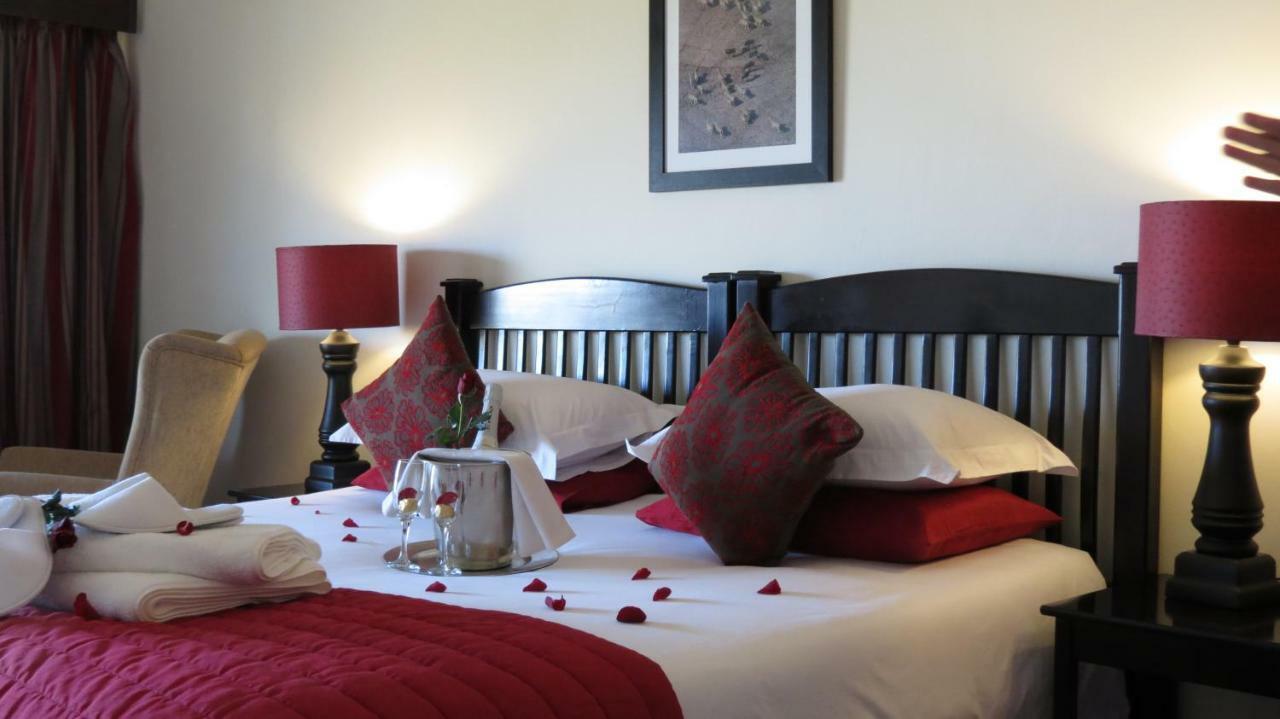 Galagos Lodge Hartbeespoort Bagian luar foto