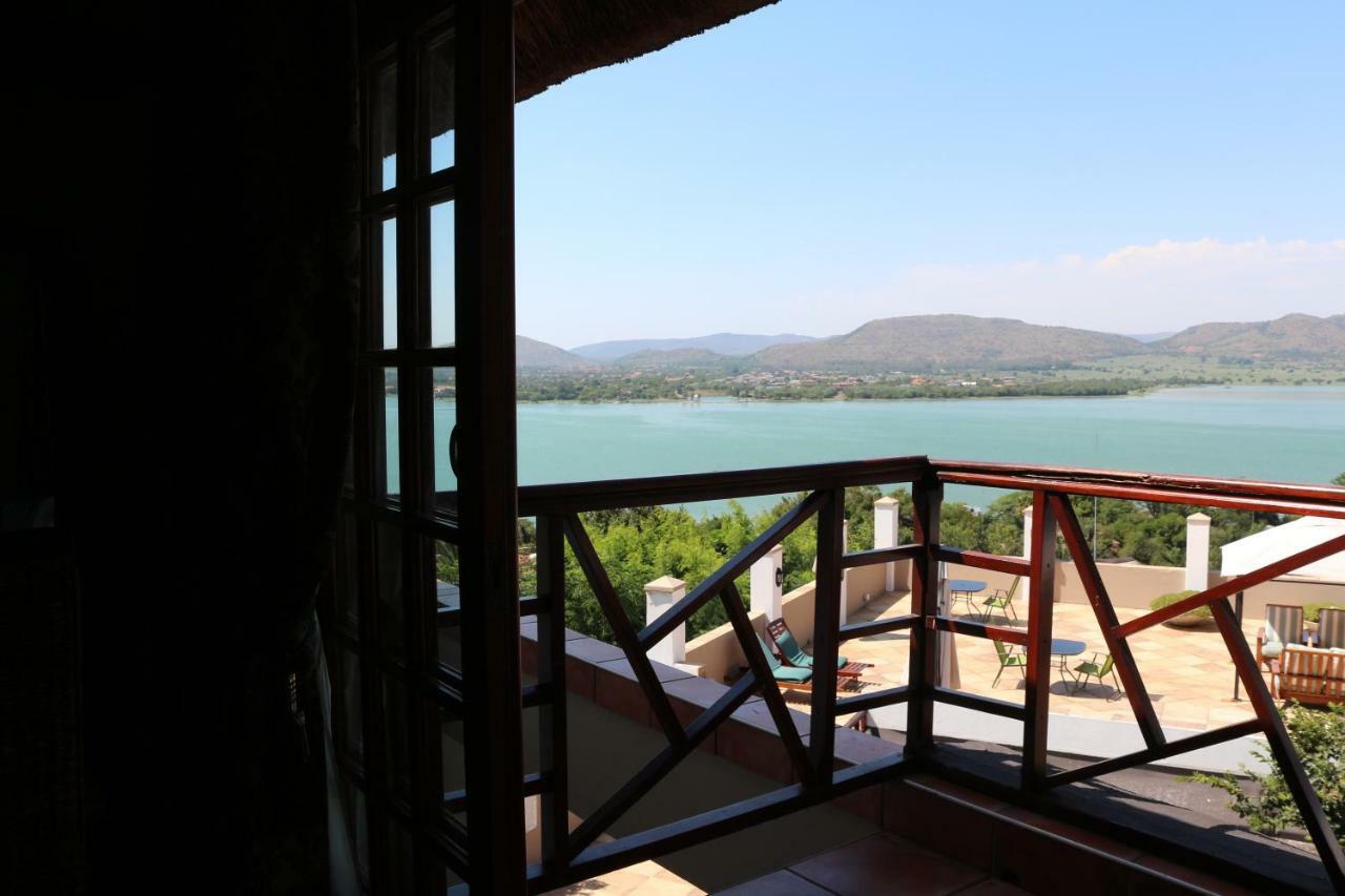 Galagos Lodge Hartbeespoort Bagian luar foto